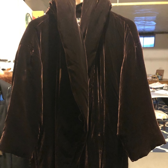 Donna Karan New York velvet cape